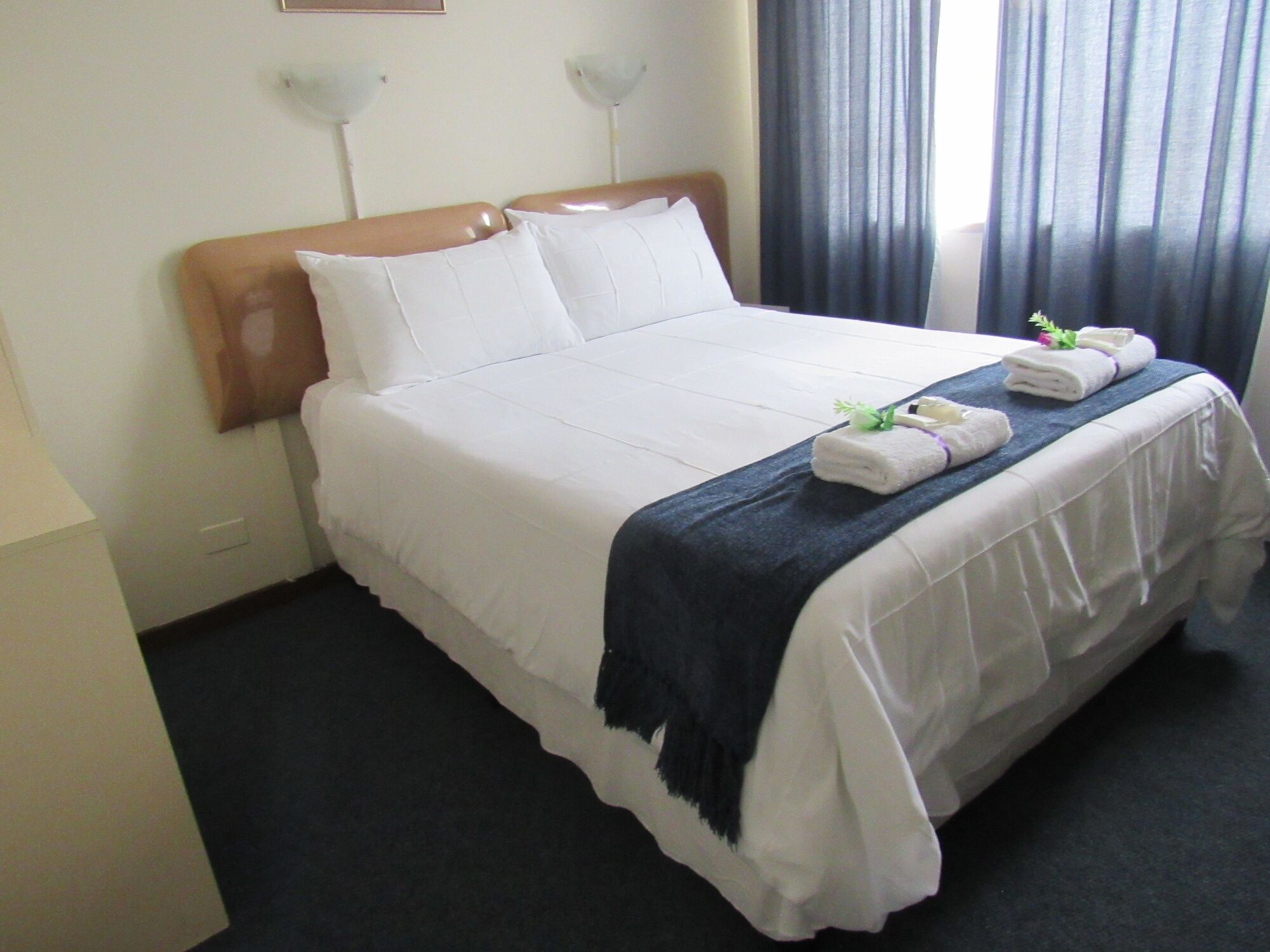 Concord Christian Guesthouse 다반 외부 사진