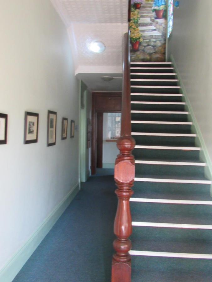 Concord Christian Guesthouse 다반 외부 사진